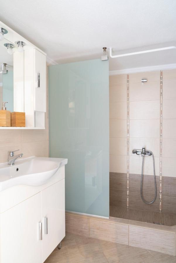 Alexandros Maisonettes & Apartments Nea Moudania Luaran gambar