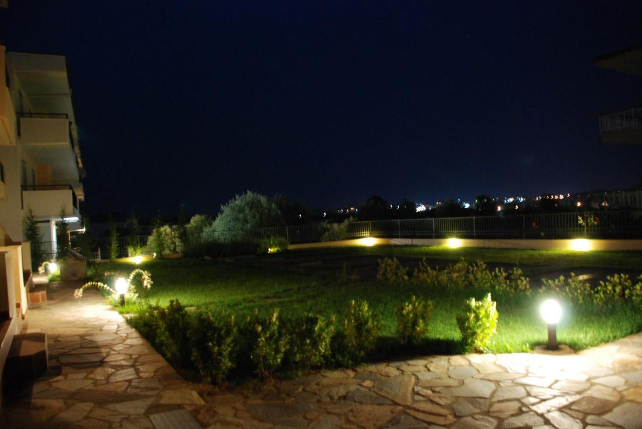 Alexandros Maisonettes & Apartments Nea Moudania Luaran gambar